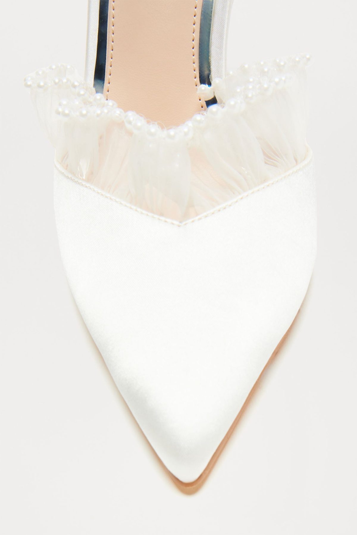 Larisa Satin Pumps - White