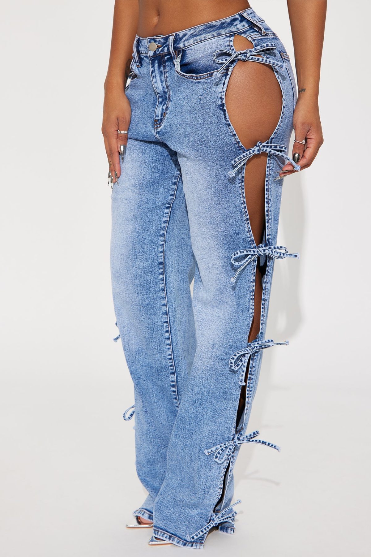 Tied In A Bow Stretch Straight Leg Jeans - Medium Wash