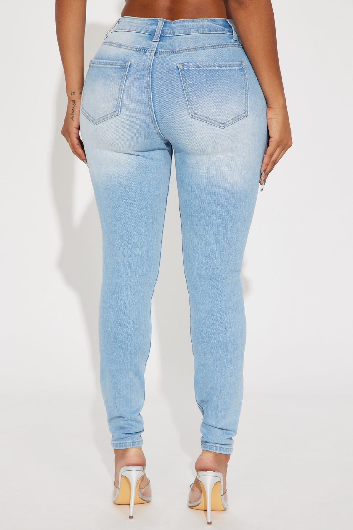 Eriss Stretch Skinny Jeans - Light Wash