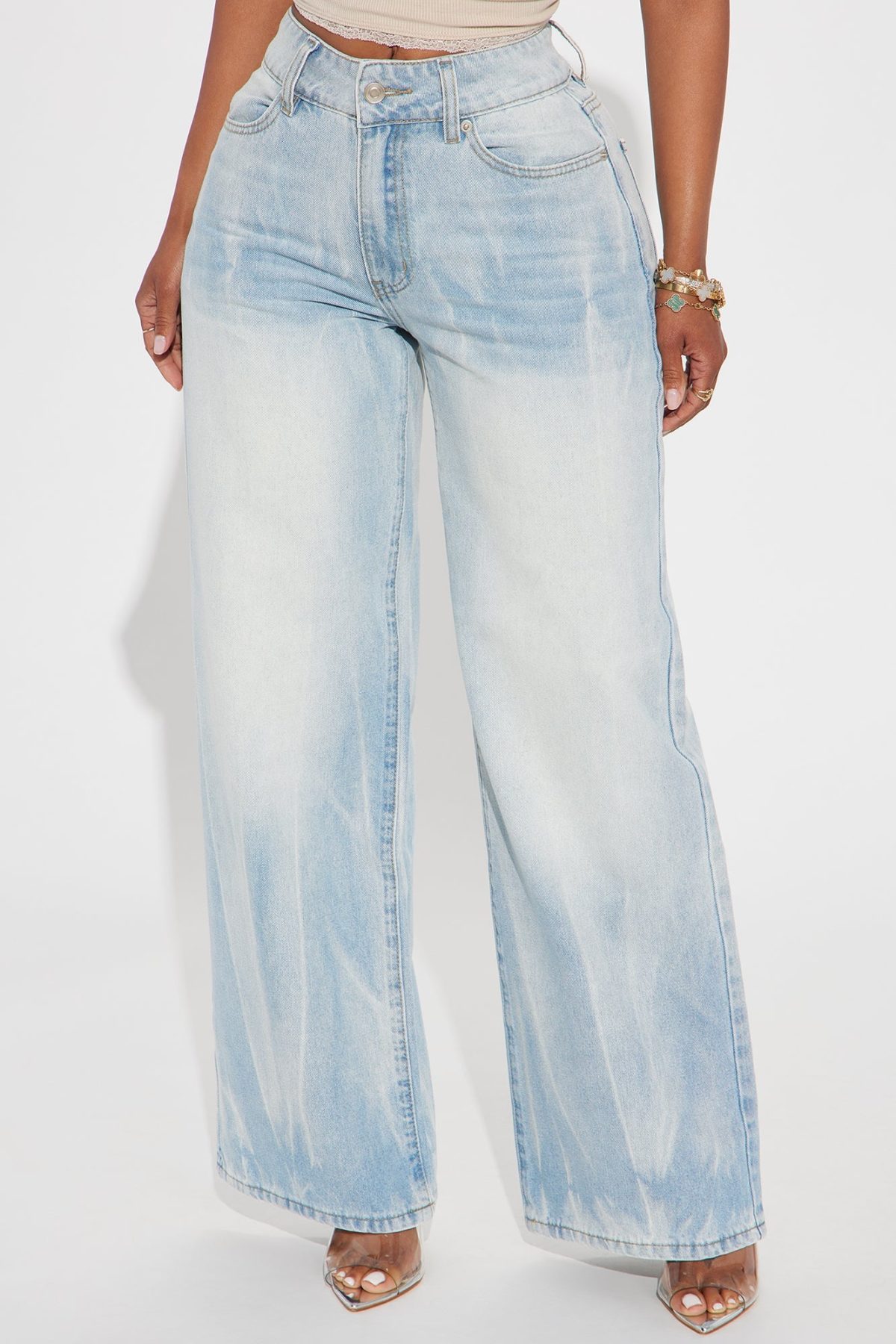 No Stopping Her Tinted Wide Leg Jeans - Light Wash