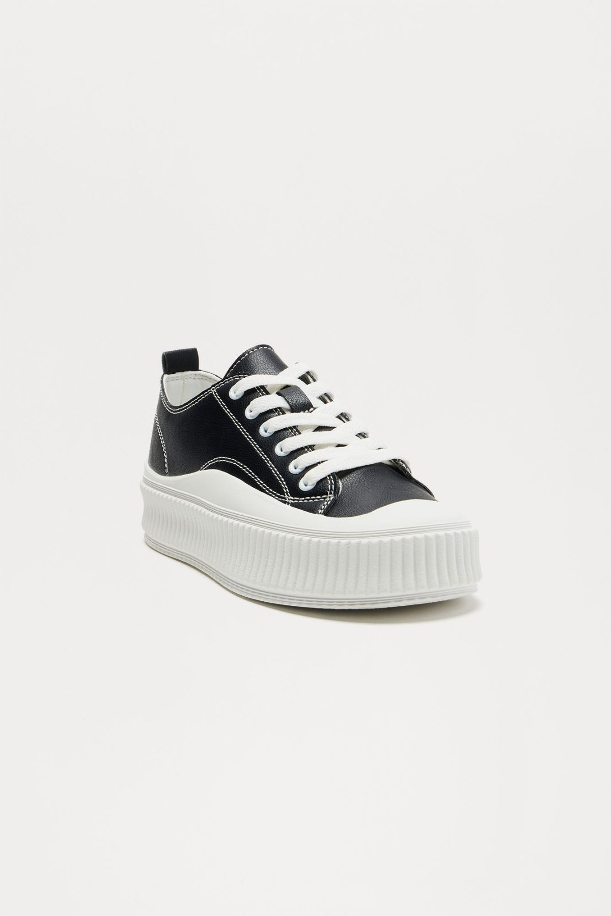 Keep It Simple Sneakers - Black