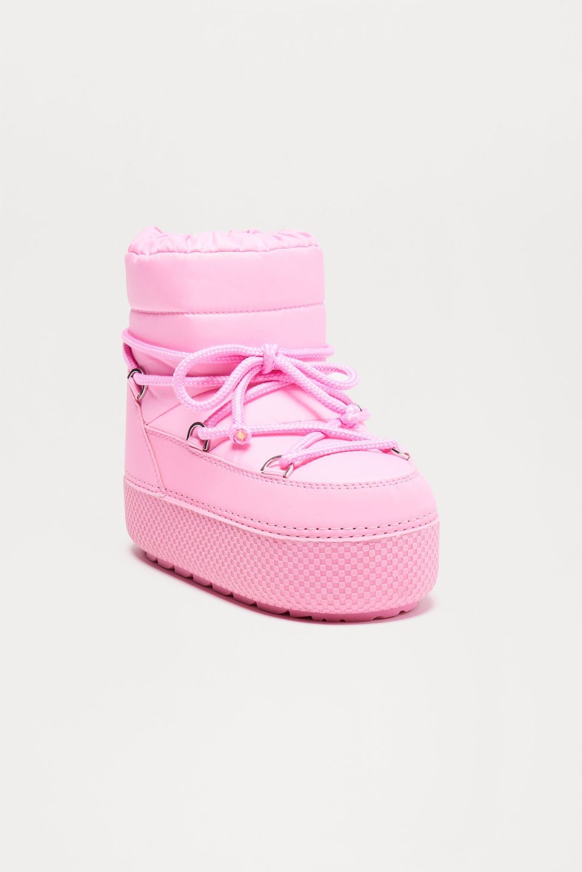 Hit The Snow Platform Booties - Pink