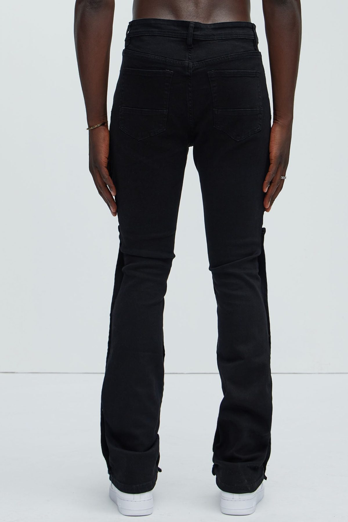 Utility Snap Pockets Flare Jeans - Black