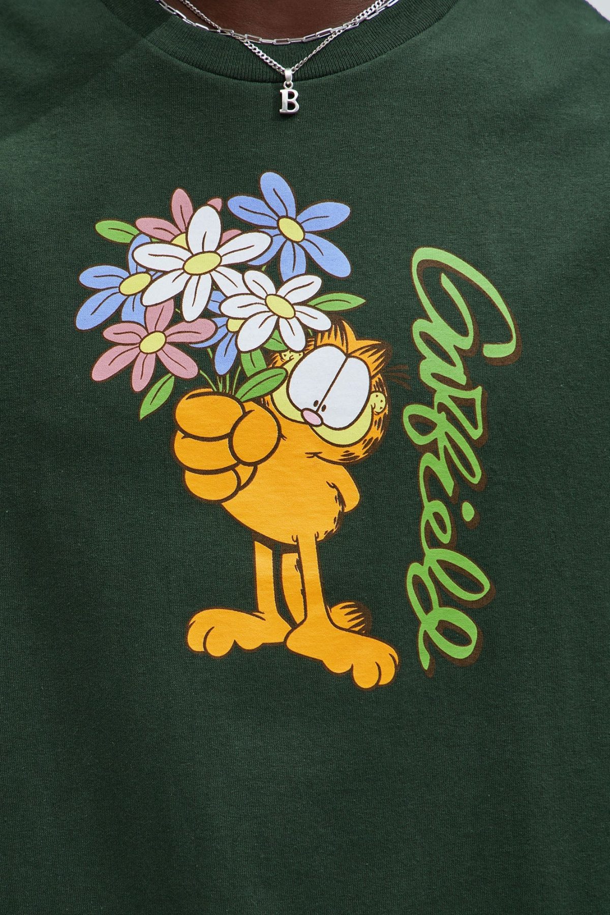 Garfield Flower Bed Short Sleeve Tee - Green