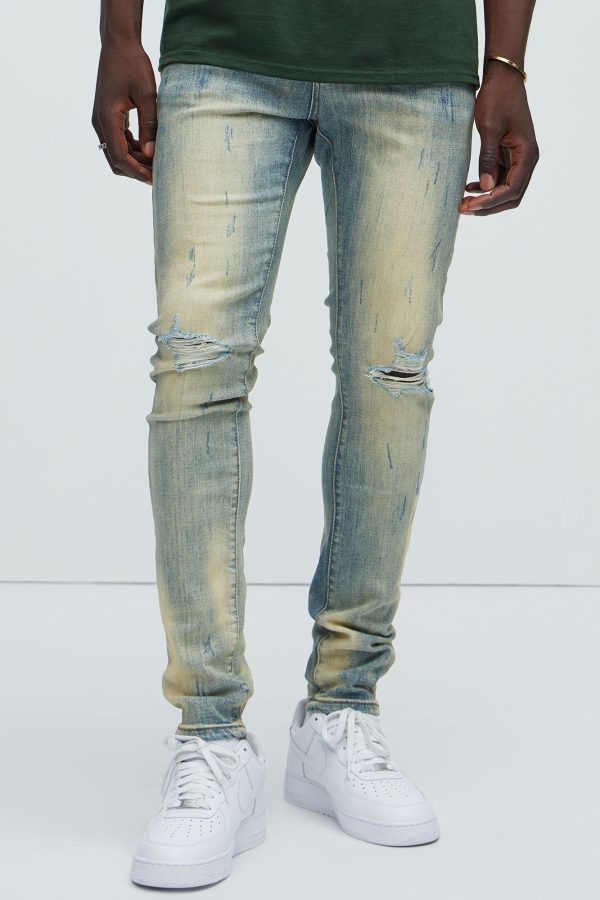 Come Back Ripped Skinny Jeans - Medium Wash