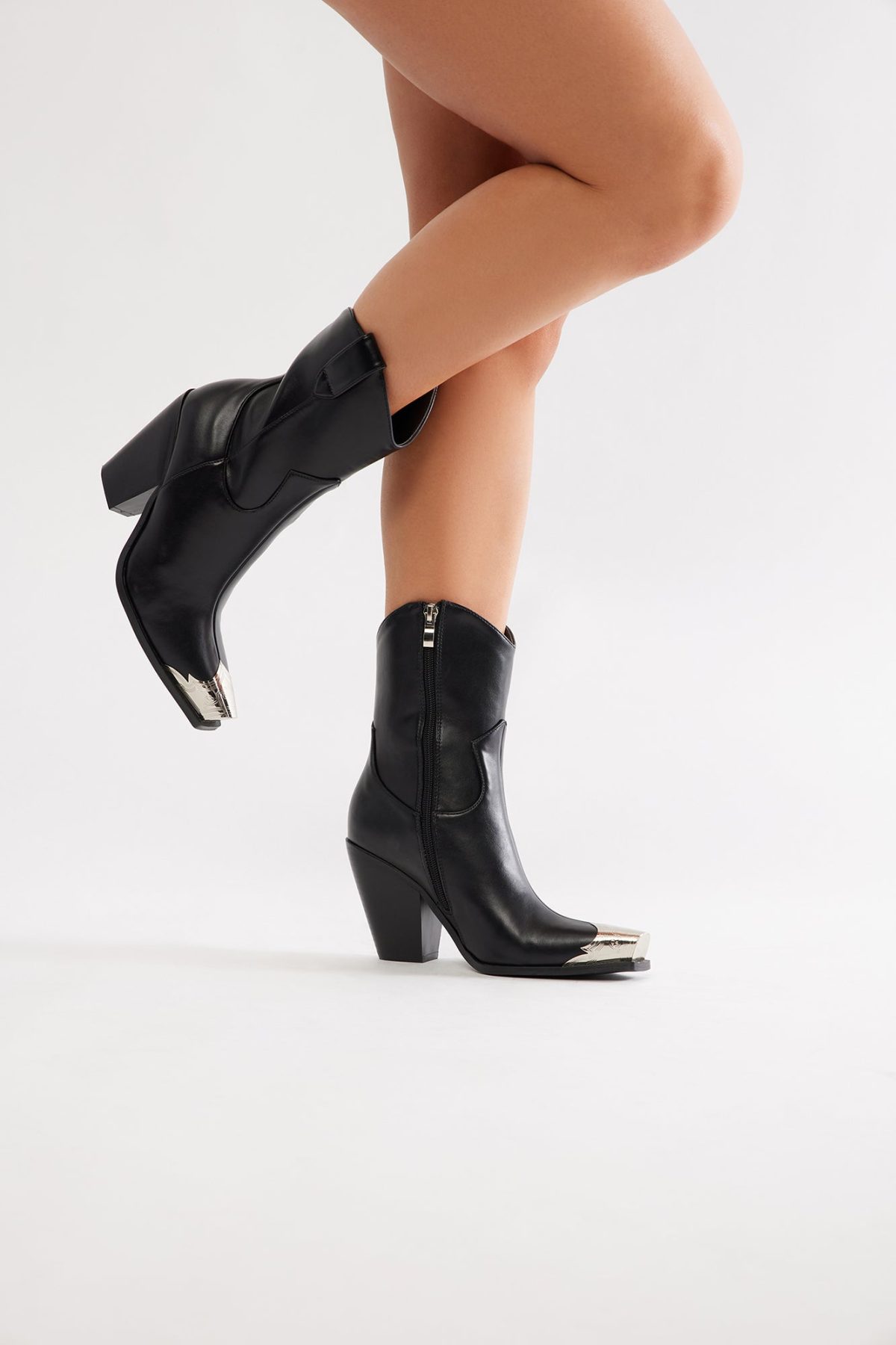 Western Cutie Cowboy Booties - Black