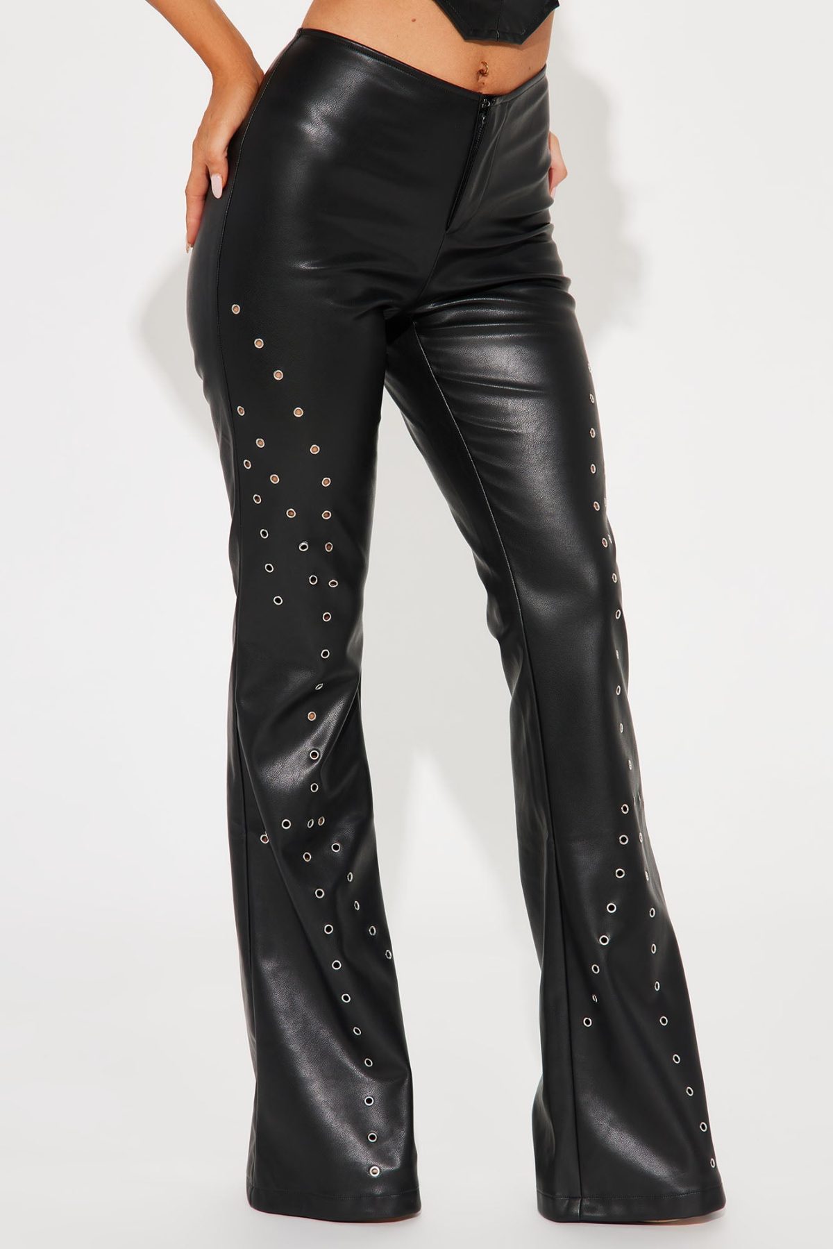 Dramatic Moves Low Rise Faux Leather Pant - Black