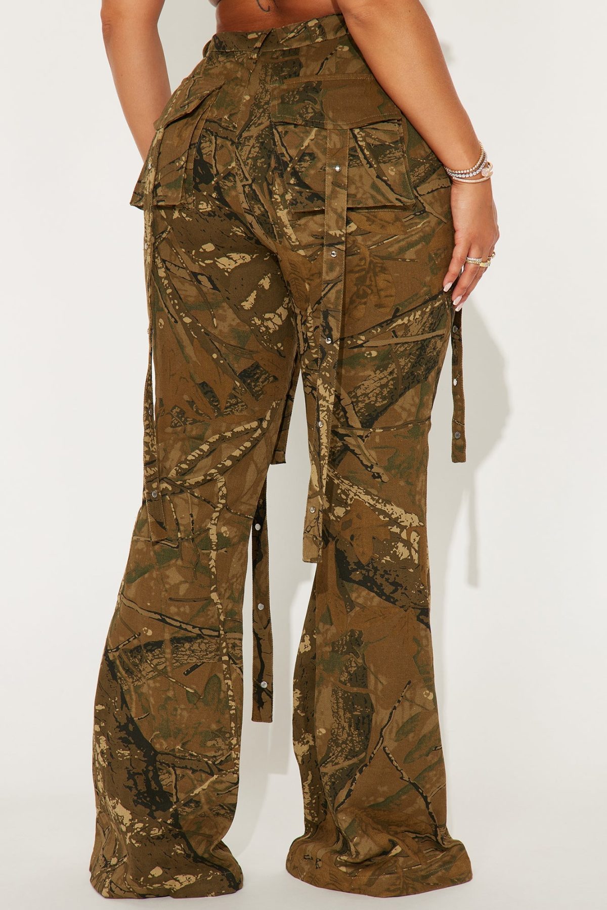 Still Going Flare Pant - Olive/combo