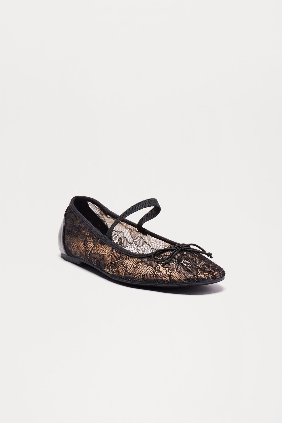 Merida Lace Ballet Flats - Black