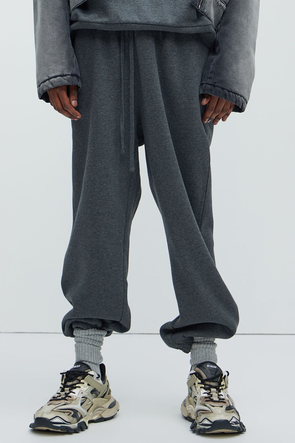 Tyson Relaxed Gusset Jogger - Charcoal