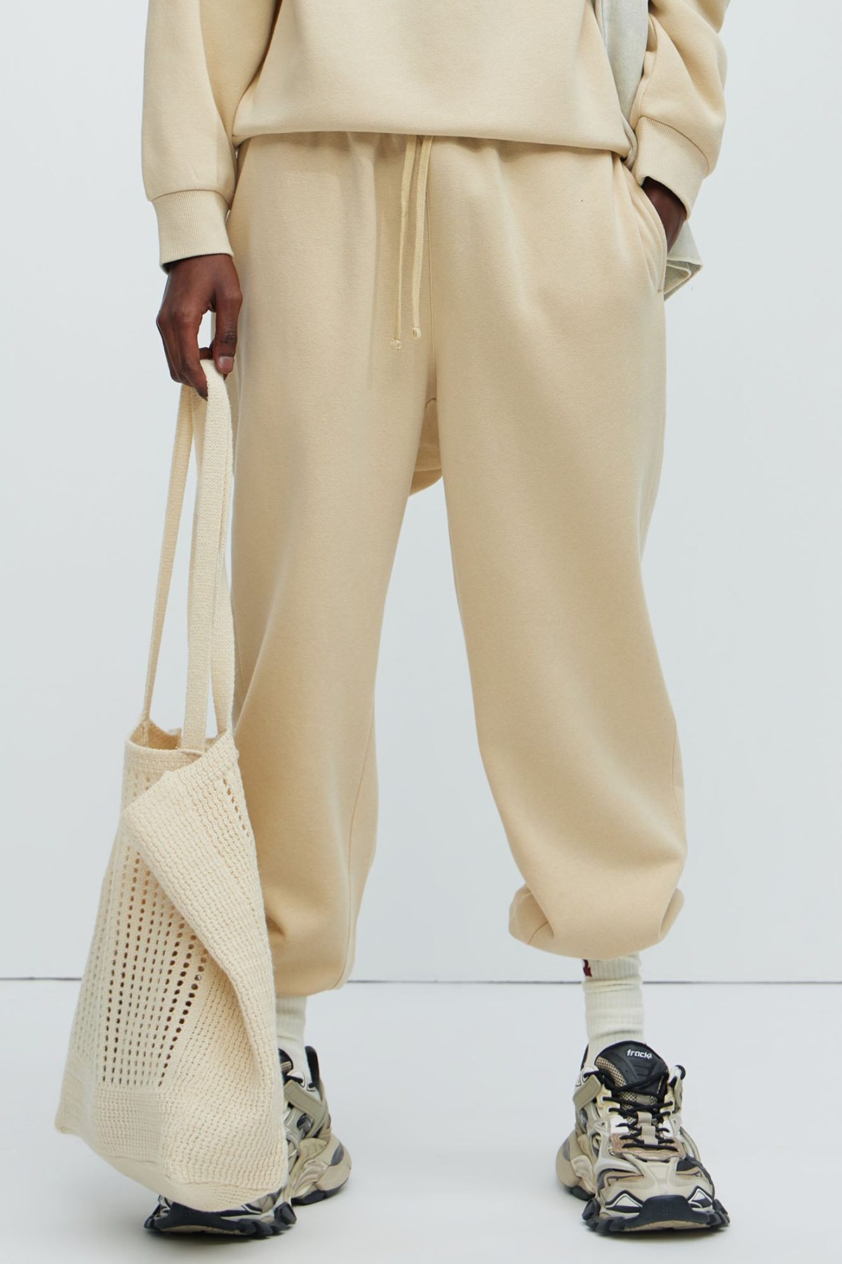 Tyson Relaxed Gusset Jogger - Tan