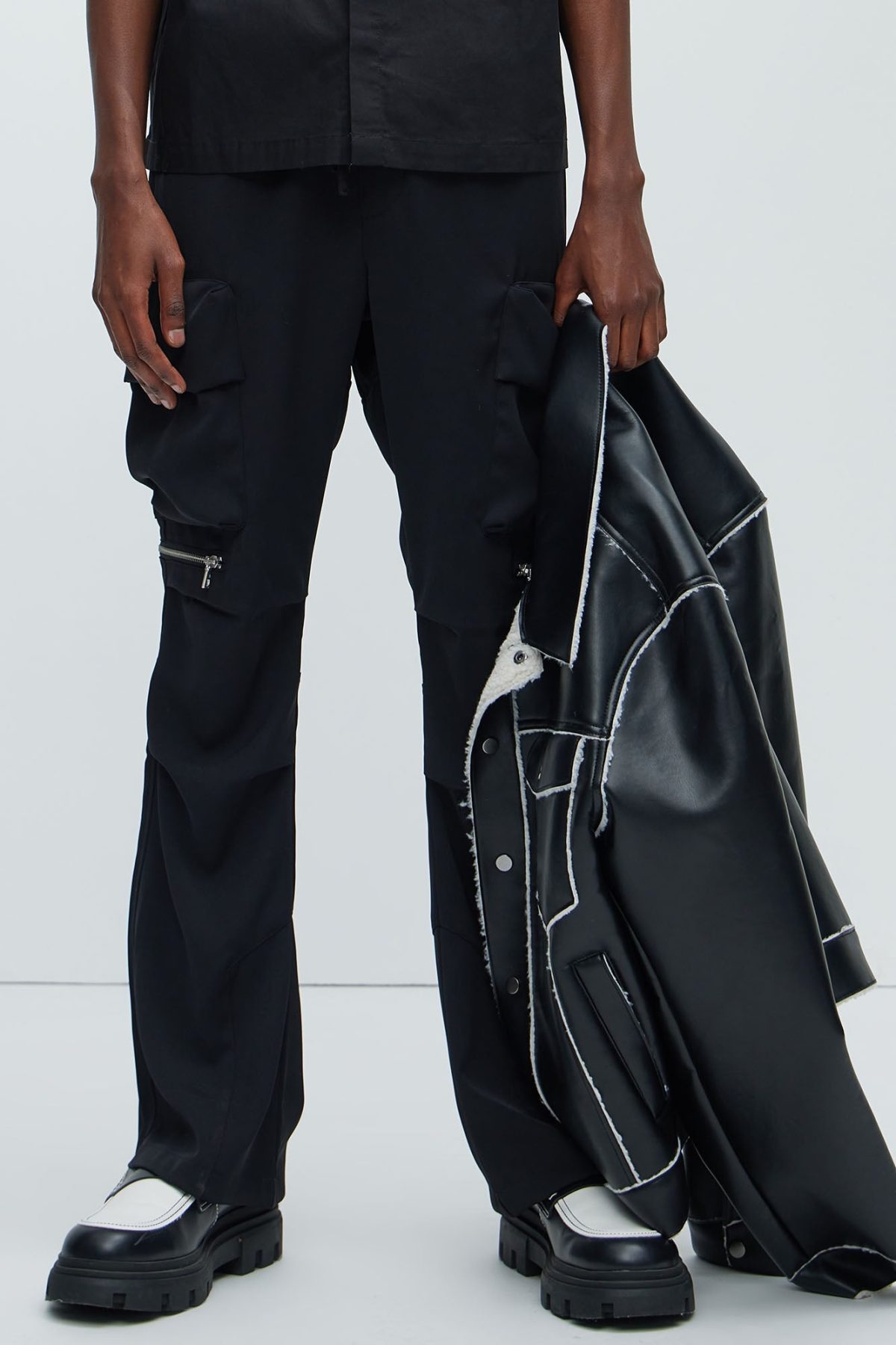 Desto Slim Flare Cargo Pants - Black