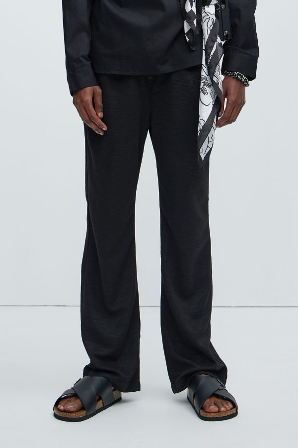 Blaze Textured Straight Pants - Black