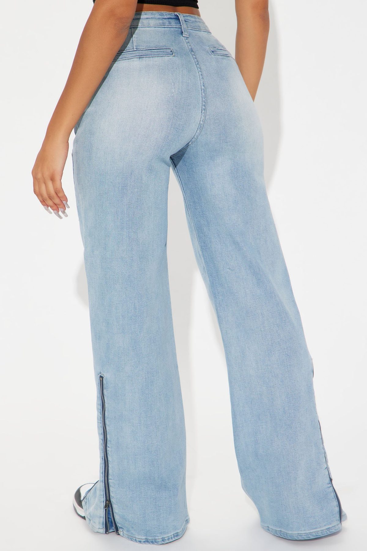 Living Icon Stretch Straight Leg Jeans - Light Wash