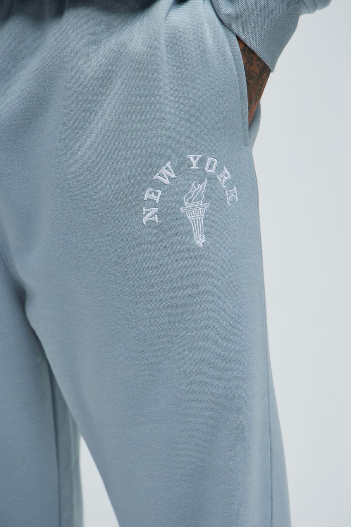 The City That Never Sleeps Sweatpant - Grey