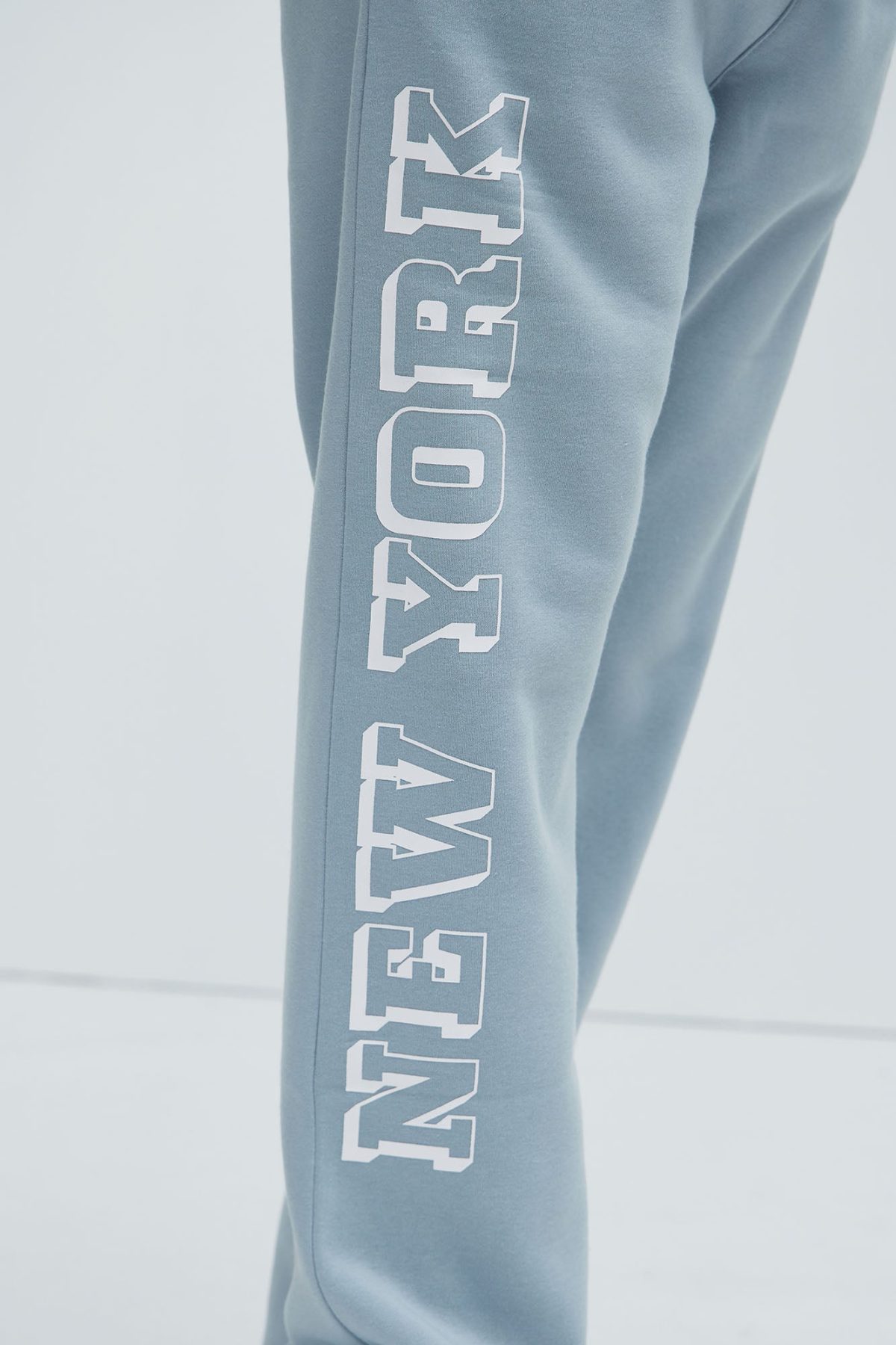 The City That Never Sleeps Sweatpant - Grey