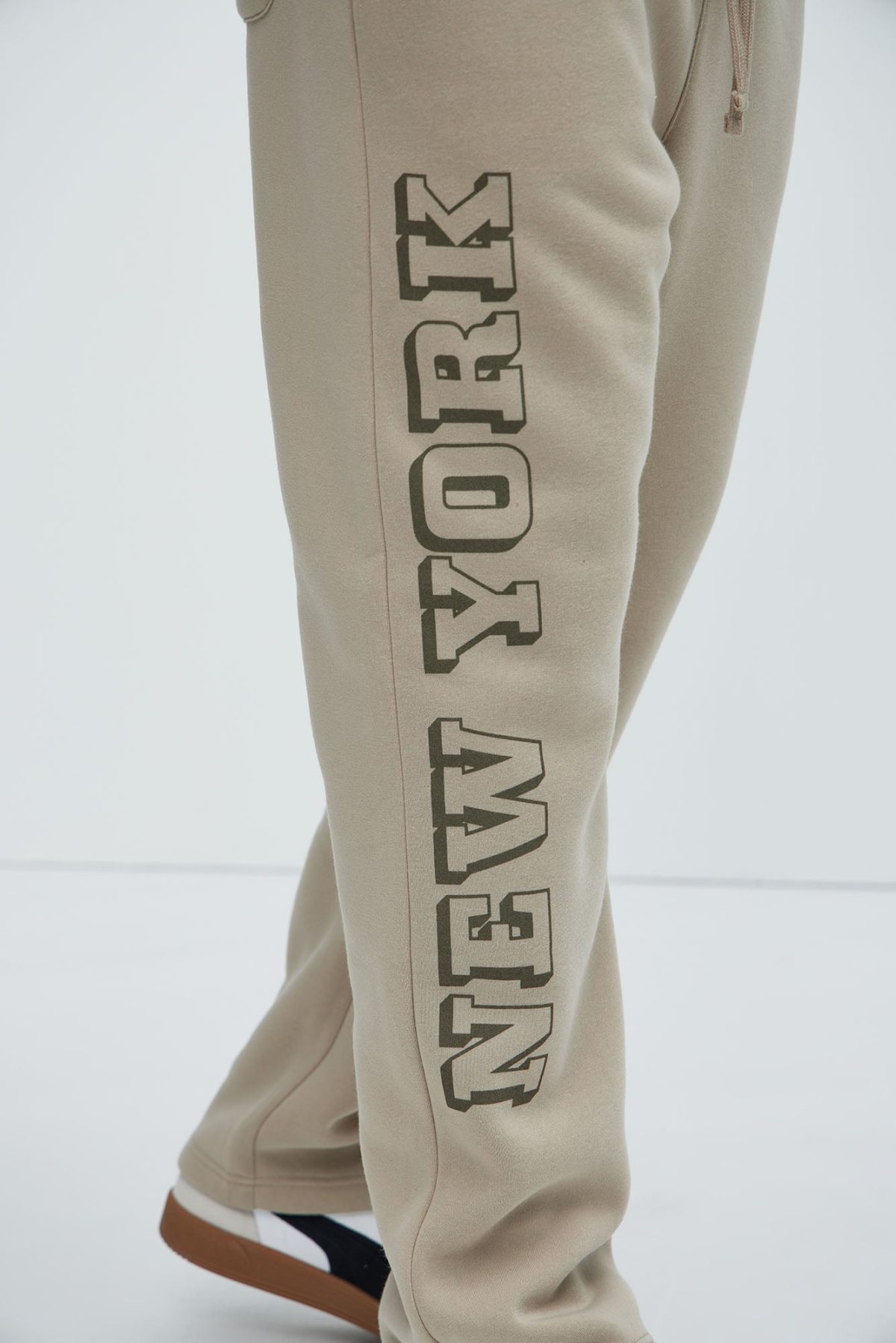 The City That Never Sleeps Sweatpant - Stone