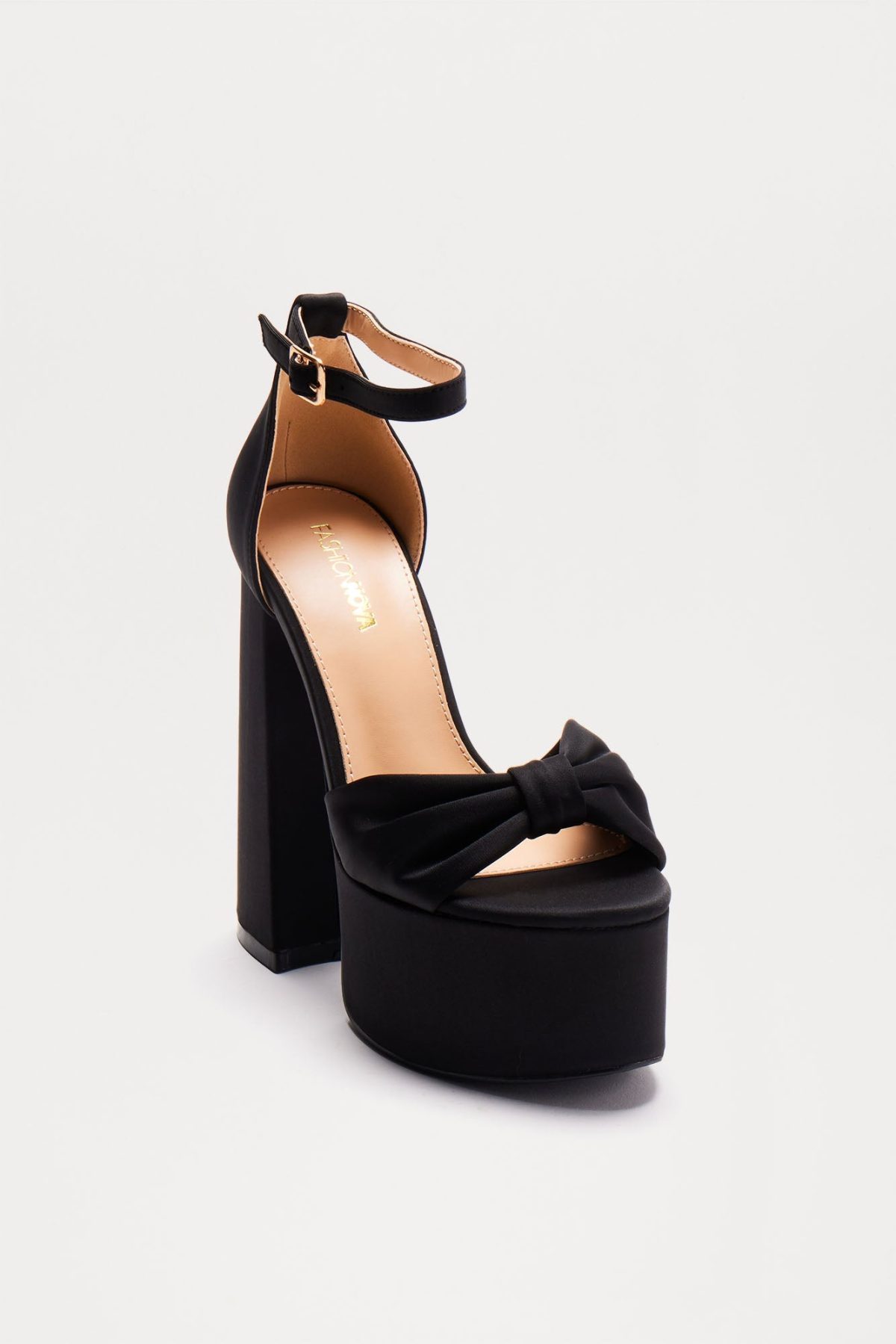 Kikie Ultra Platform Heels - Black