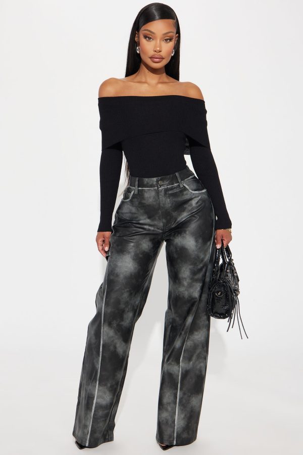 Caught Your Eye Faux Leather Pant - Black