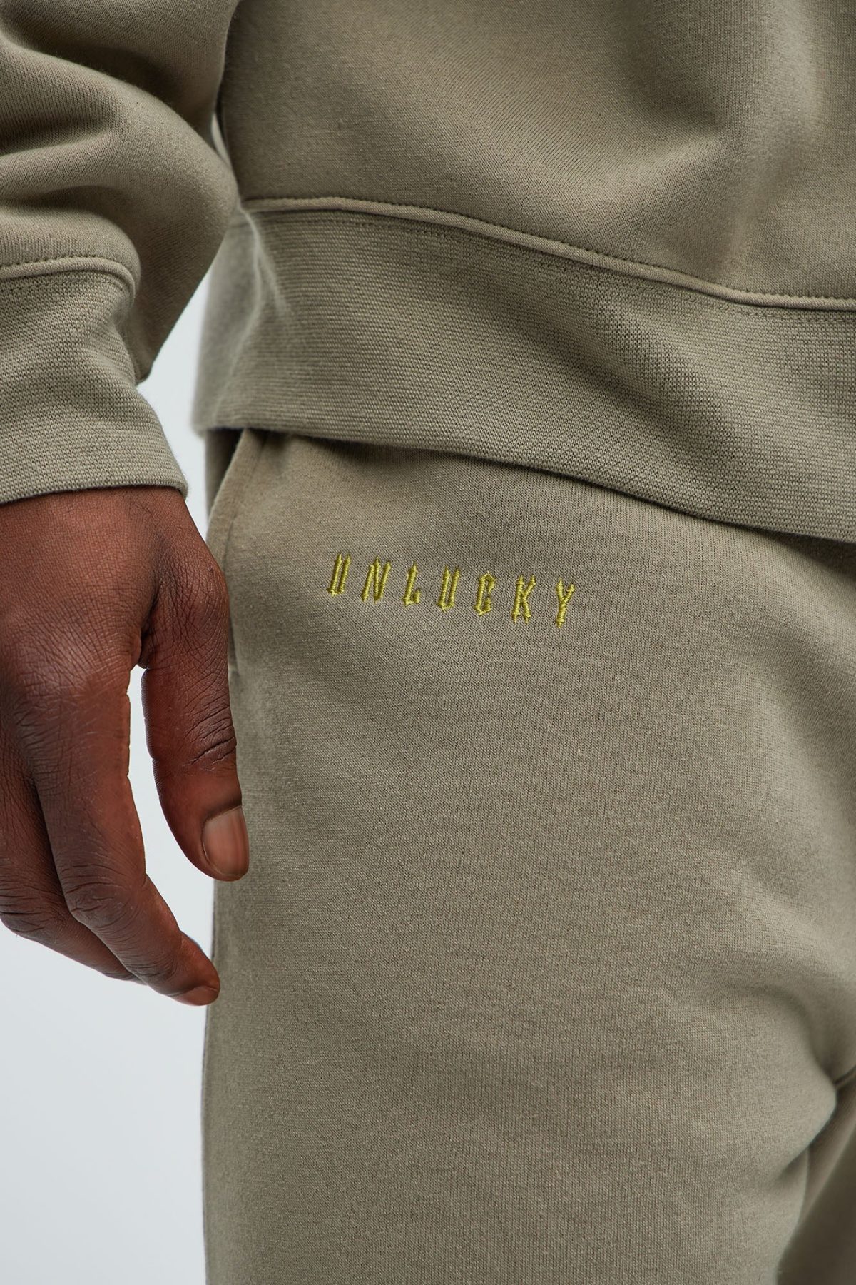 Unlucky Sweatpant - Olive