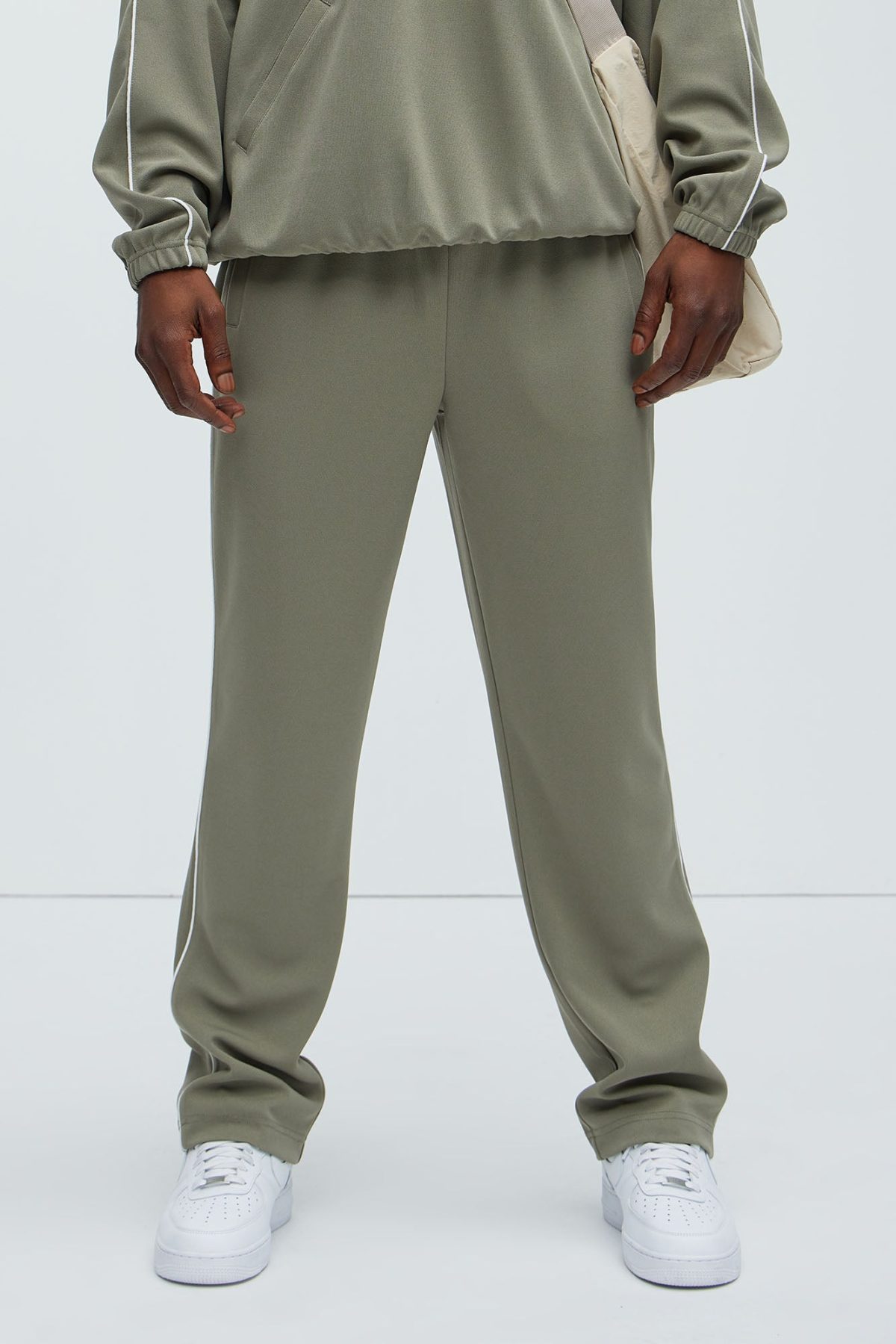 Terry Relaxed Trackpant - Olive