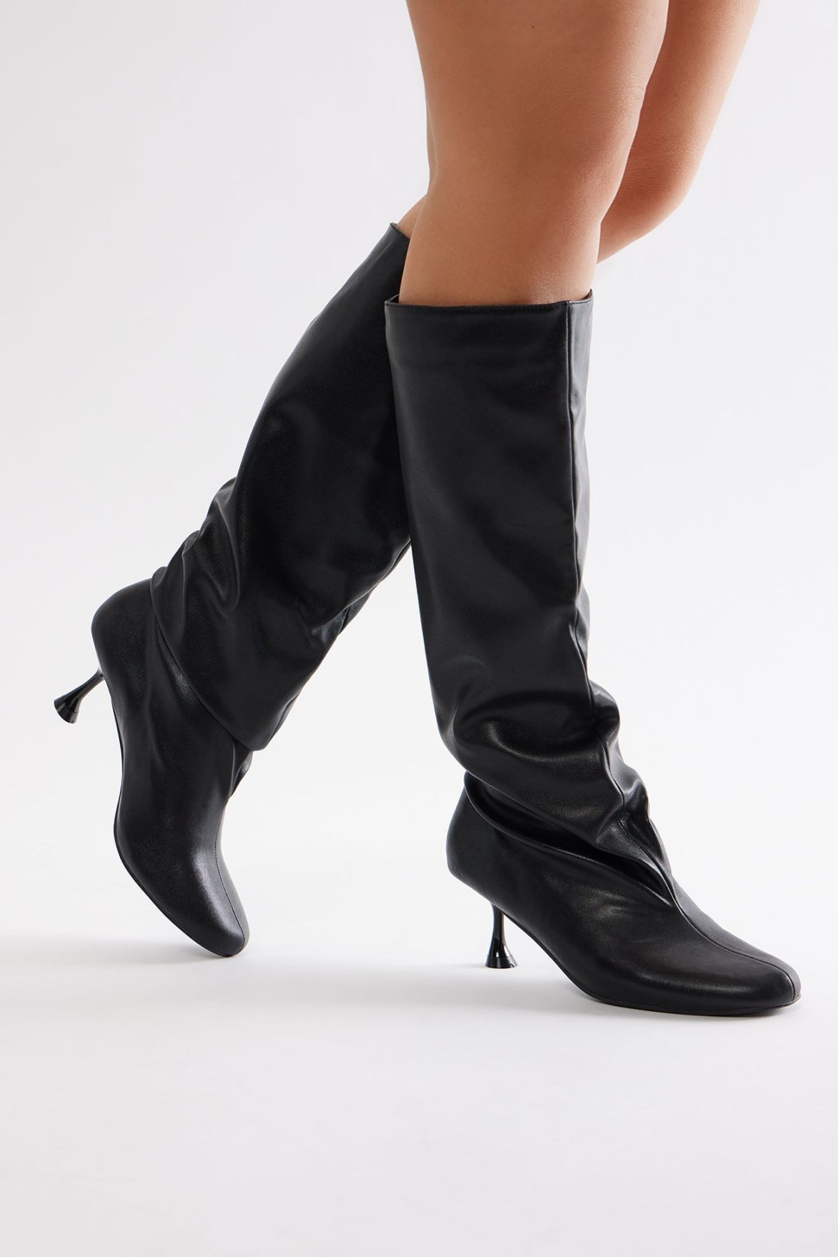 Style Icon Knee High Boots - Black