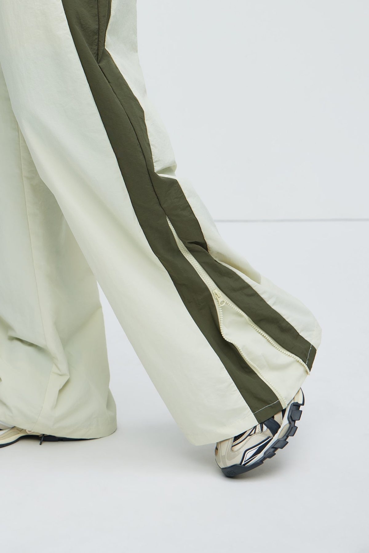 Side With Me Zipper Nylon Pants - White/combo