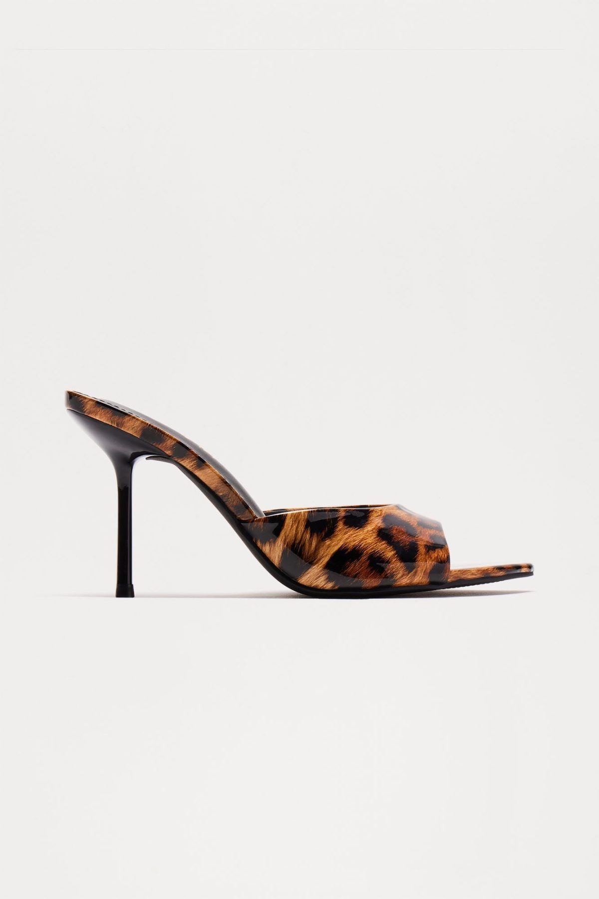 Getting Into It Mules - Leopard