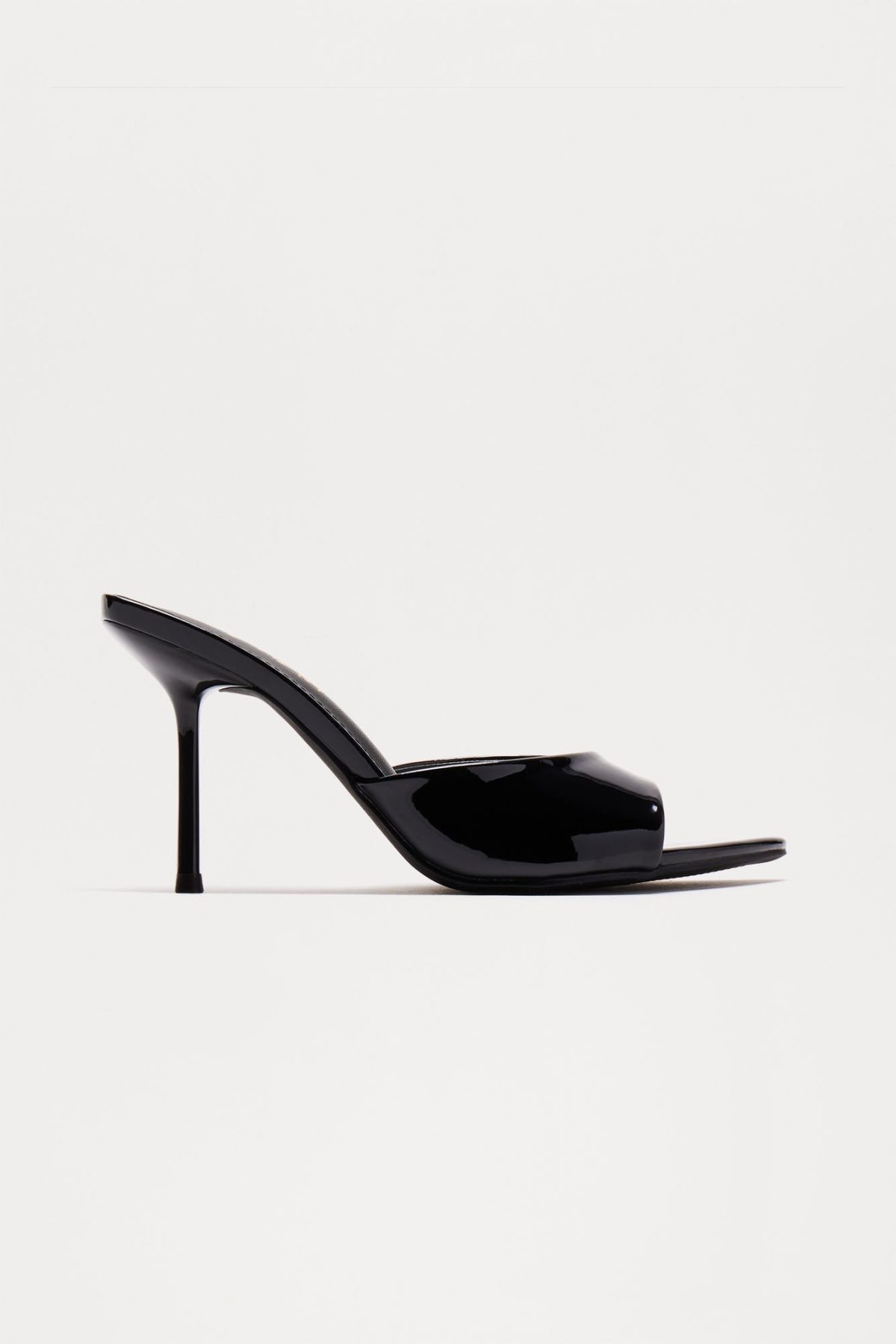 Getting Into It Mules - Black