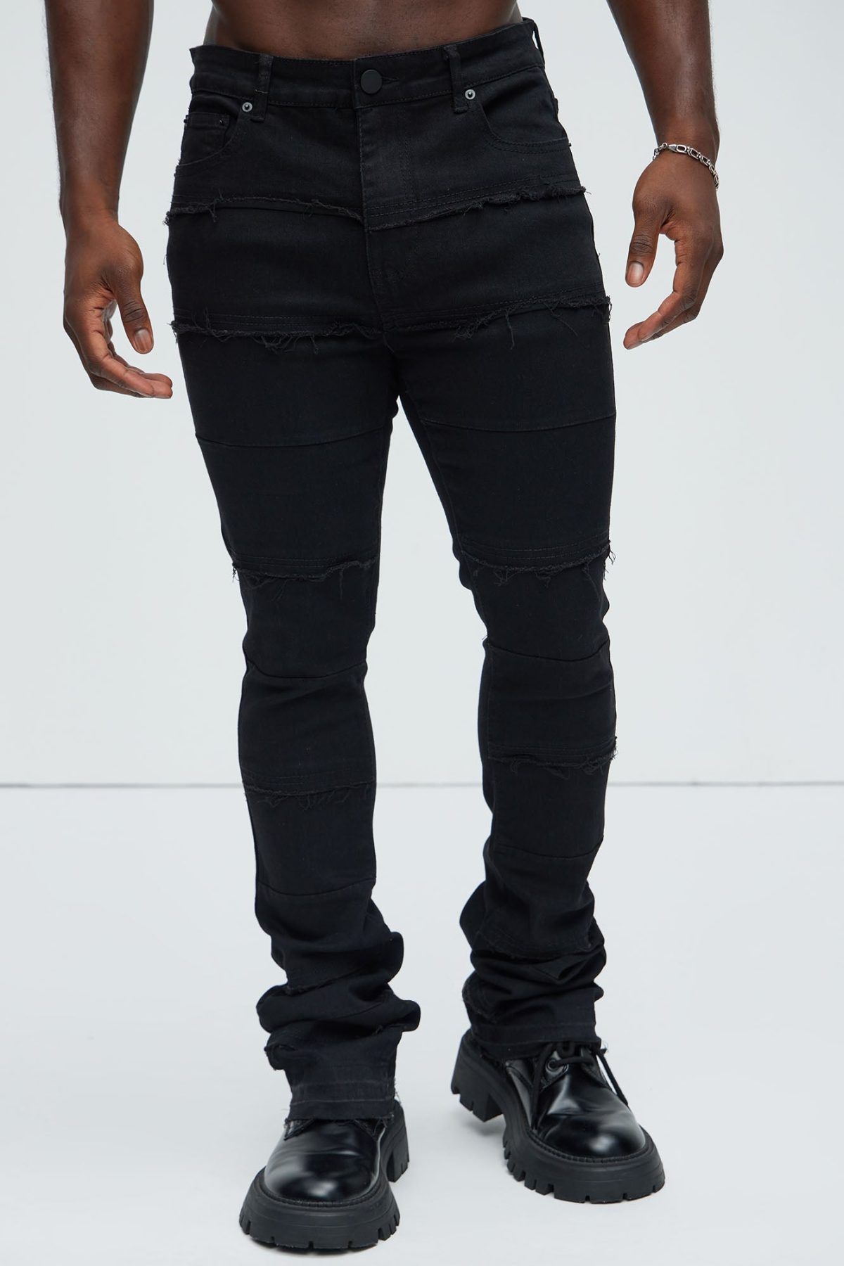 Go Out Frayed Stacked Skinny Flare Jeans - Black