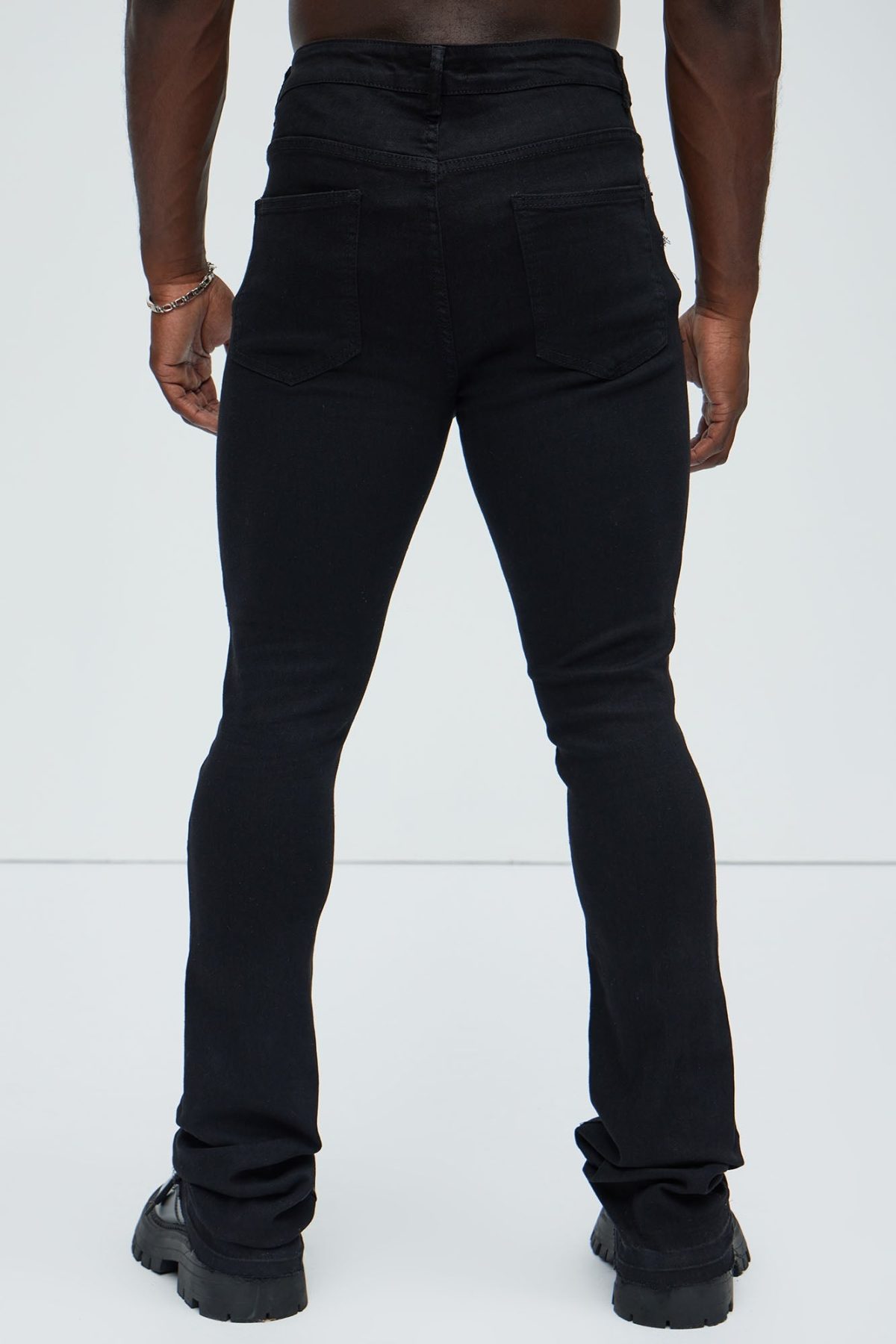 Go Out Frayed Stacked Skinny Flare Jeans - Black