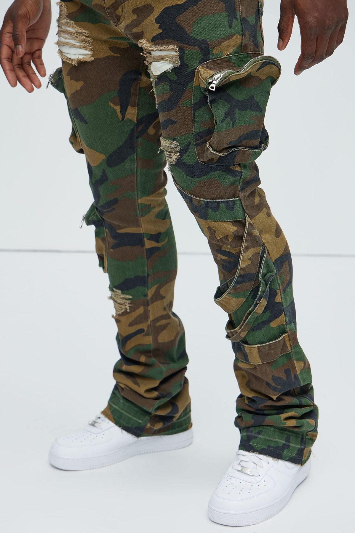 Find Out Cargo Flare Pants - Camouflage