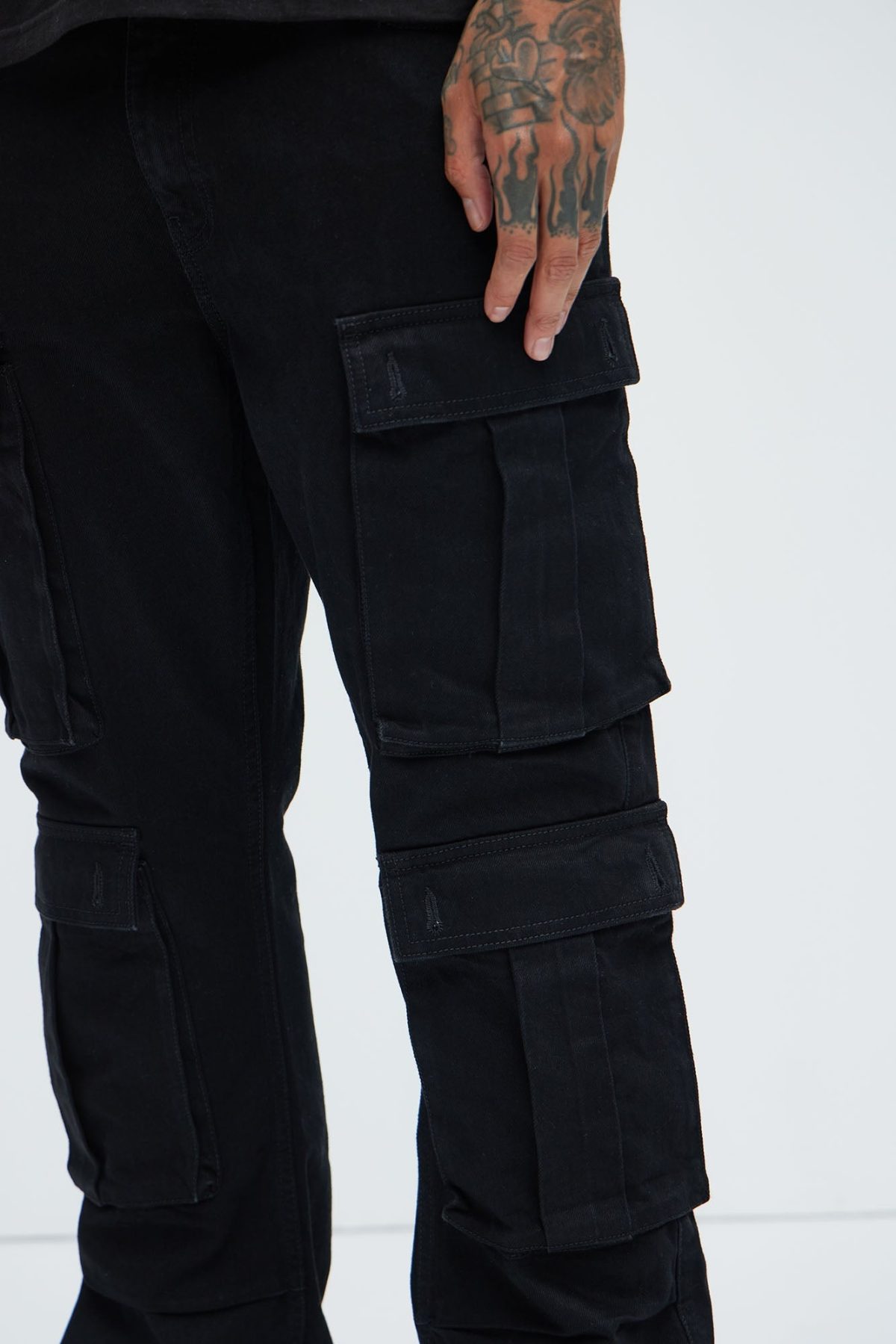 Tobias Carpenter Flare Jeans - Black