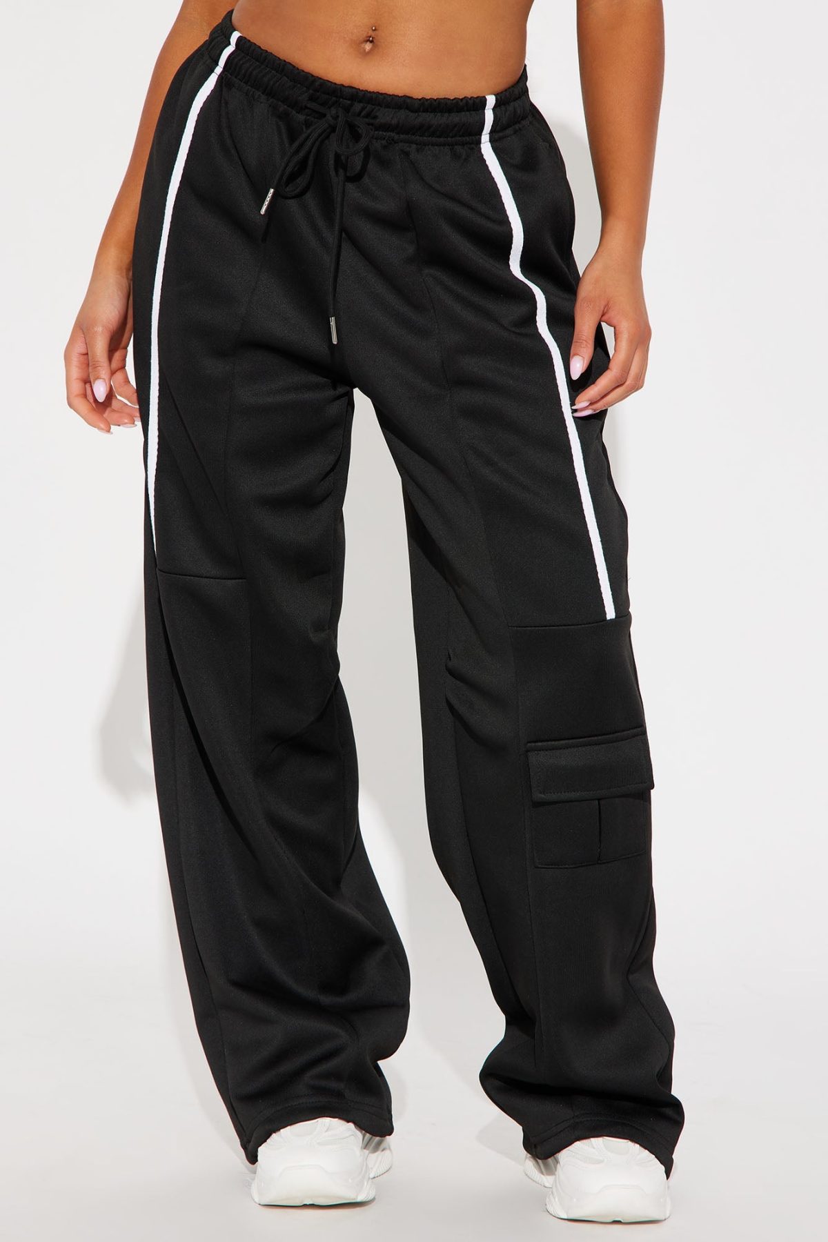 Street Vibe Wide Leg Jogger - Black/White