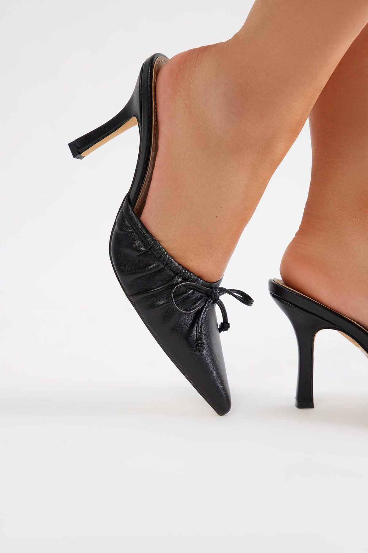 Lorelai Bow Pumps - Black