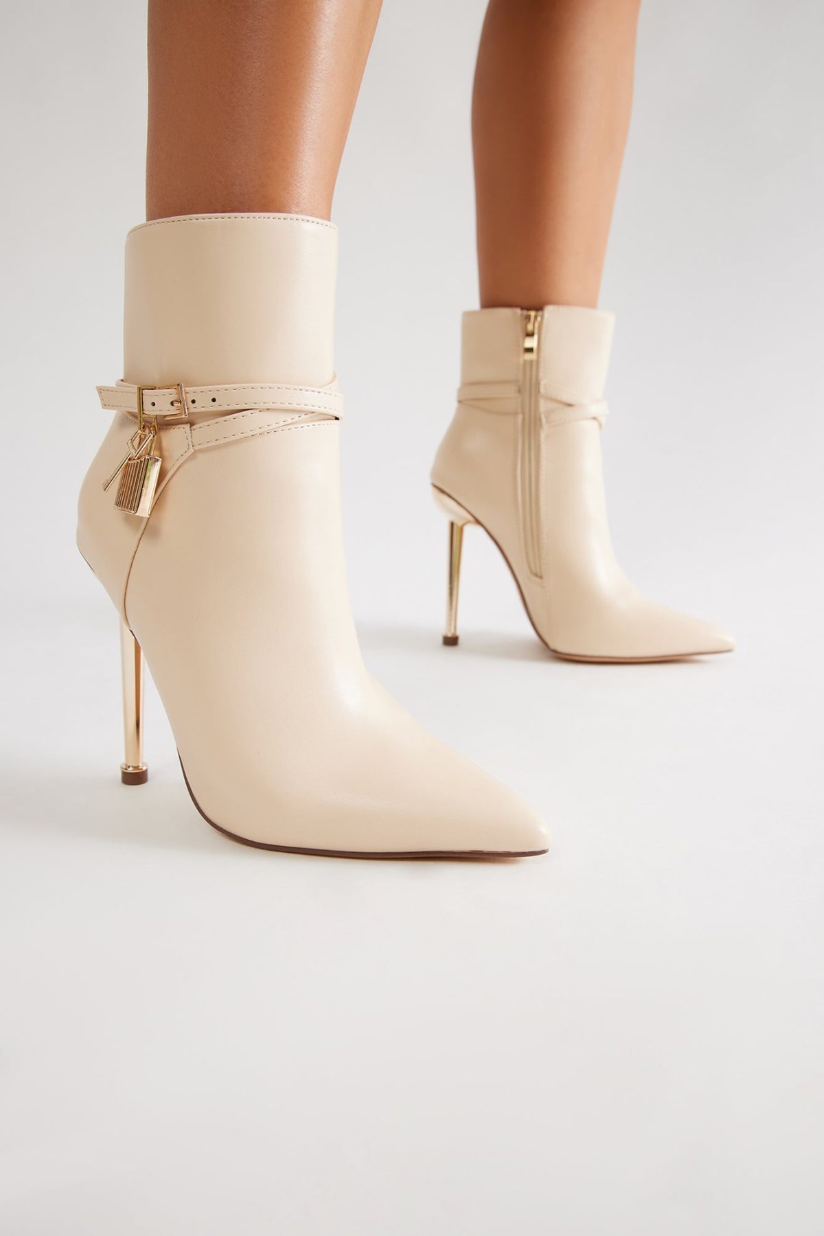 Jagger Hardware Booties - Cream